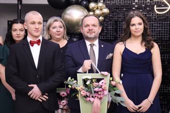Uczniowie II LO w Wieluniu studniówkę mają już za sobą!